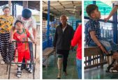 de gauche à droite, Chev, Davit et Thum lors de leurs séances de réadaptation à domicile ou au centre de réadaptation de HI à Kampong Cham  de gauche à droite, Chev, Davit et Thum lors de leurs séances de réadaptation à domicile ou au centre de réadaptation de HI à Kampong Cham photo montage où on voit les trois patients du centre marcher grâce à leur appareils d'assistance